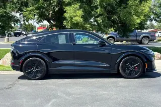 Ford Mustang Mach-E 2025 AWD GT 4 puertas SUV