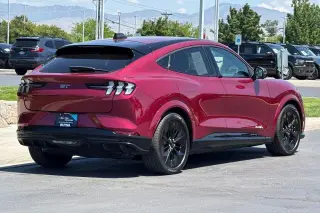 Ford Mustang Mach-E 2025 AWD GT 4 puertas SUV