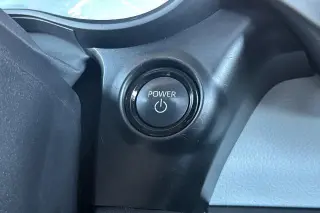 Toyota Sienna 2025 AWD LE 8 Pasajeros 4 Puertas Minivan