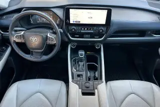 Toyota Grand Highlander 2024 XLE 4 puertas SUV