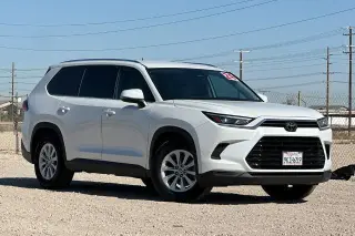 Toyota Grand Highlander 2024 XLE 4 puertas SUV