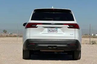 Toyota Grand Highlander 2024 XLE 4 puertas SUV