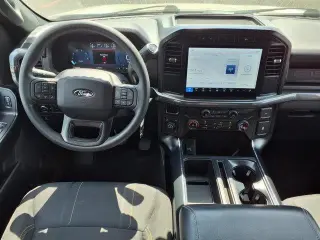 Ford F-150 2024 4x4 STX 4p SuperCrew 5.5 ft. SB