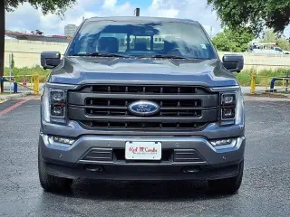 Ford F-150 2023 4x4 Lariat 4 puertas SuperCrew 6.5 pies. SB