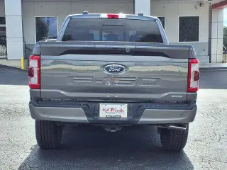 Ford F-150 2023 4x4 Lariat 4 puertas SuperCrew 6.5 pies. SB