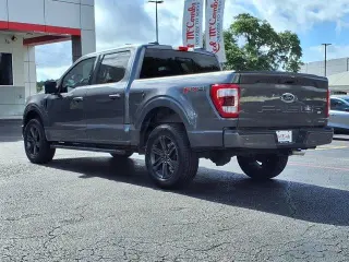 Ford F-150 2023 4x4 Lariat 4 puertas SuperCrew 6.5 pies. SB