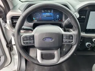 Ford F-150 2025 4x4 XLT 4 puertas SuperCrew 6.5 pies. SB