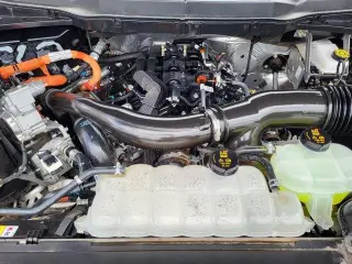 Ford F-150 2025 4x4 XLT 4 puertas SuperCrew 6.5 pies. SB