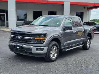Ford F-150 2025 4x4 XLT 4 puertas SuperCrew 6.5 pies. SB