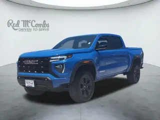GMC Canyon 2025 4x2 Elevation Cabina Crew de 4 puertas 5 pies. SB