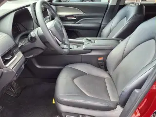 Toyota Grand Highlander 2024 AWD XLE 4 puertas SUV