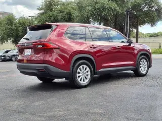 Toyota Grand Highlander 2024 AWD XLE 4 puertas SUV