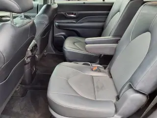 Toyota Grand Highlander 2024 AWD XLE 4 puertas SUV