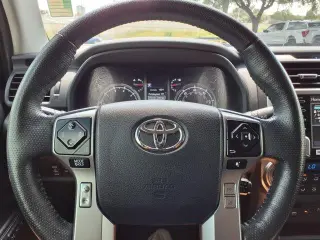 Toyota 4Runner 2023 AWD Limited 4 puertas SUV