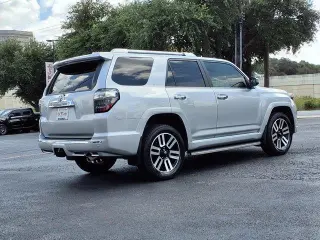 Toyota 4Runner 2023 AWD Limited 4 puertas SUV