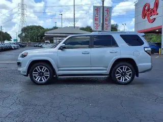 Toyota 4Runner 2023 AWD Limited 4 puertas SUV