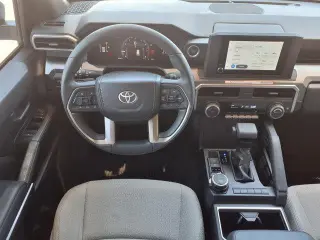 Toyota 4Runner 2025 4x4 SR5 4 puertas SUV