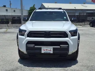 Toyota 4Runner 2025 4x4 SR5 4 puertas SUV