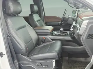 Ford F-150 2023 4x4 Lariat 4 puertas SuperCrew 5.5 pies. SB