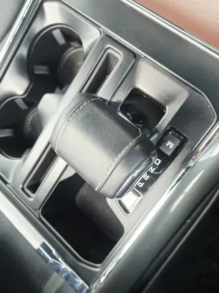 Ford F-150 2023 4x4 Lariat 4 puertas SuperCrew 5.5 pies. SB