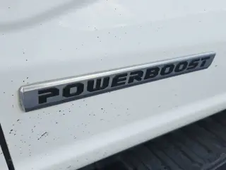 Ford F-150 2023 4x4 Lariat 4 puertas SuperCrew 5.5 pies. SB