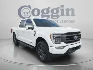Ford F-150 2023 4x4 Lariat 4 puertas SuperCrew 5.5 pies. SB