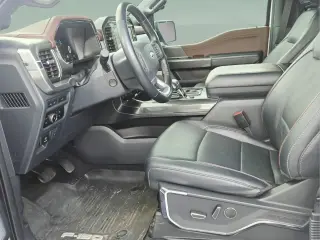 Ford F-150 2023 4x4 Lariat 4 puertas SuperCrew 5.5 pies. SB