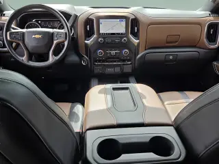 Chevrolet Silverado 1500 2021 4x4 High Country 4 puertas Cabina Crew 5.8 pies. SB