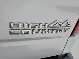 Chevrolet Silverado 1500 2021 4x4 High Country 4 puertas Cabina Crew 5.8 pies. SB