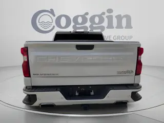 Chevrolet Silverado 1500 2021 4x4 High Country 4 puertas Cabina Crew 5.8 pies. SB