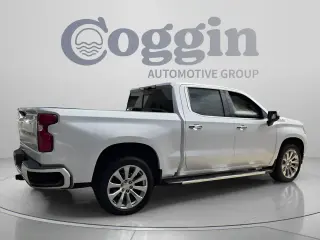 Chevrolet Silverado 1500 2021 4x4 High Country 4 puertas Cabina Crew 5.8 pies. SB