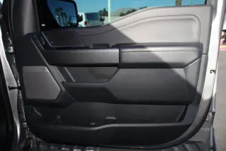 Ford F-150 2022 4x4 XLT 4 puertas SuperCrew 5.5 pies. SB
