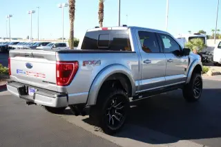 Ford F-150 2022 4x4 XLT 4 puertas SuperCrew 5.5 pies. SB