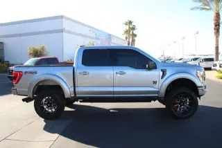Ford F-150 2022 4x4 XLT 4 puertas SuperCrew 5.5 pies. SB
