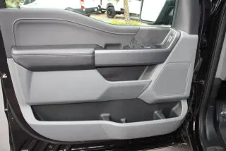 Ford F-150 2025 4x4 XLT 4 puertas SuperCrew 5.5 pies SB