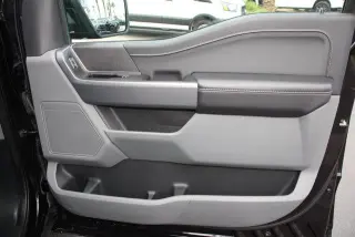 Ford F-150 2025 4x4 XLT 4 puertas SuperCrew 5.5 pies SB