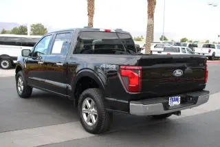 Ford F-150 2025 4x4 XLT 4 puertas SuperCrew 5.5 pies SB