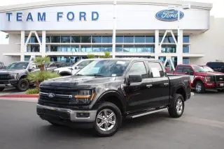 Ford F-150 2025 4x4 XLT 4 puertas SuperCrew 5.5 pies. Caja corta