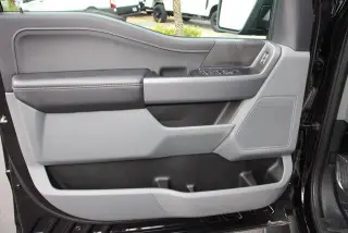 Ford F-150 2025 4x4 XLT 4 puertas SuperCrew 5.5 pies. Caja corta