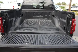 Ford F-150 2025 4x4 XLT 4 puertas SuperCrew 5.5 pies. Caja corta