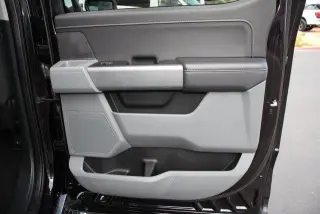 Ford F-150 2025 4x4 XLT 4 puertas SuperCrew 5.5 pies. Caja corta