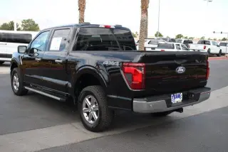 Ford F-150 2025 4x4 XLT 4 puertas SuperCrew 5.5 pies. Caja corta