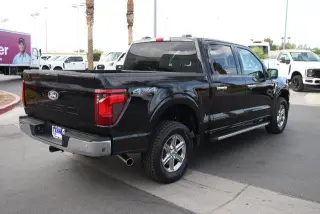 Ford F-150 2025 4x4 XLT 4 puertas SuperCrew 5.5 pies. Caja corta