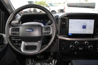 Ford F-150 2025 4x4 XLT 4 puertas SuperCrew 6.5 pies. SB