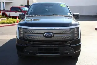 Ford F-150 Lightning 2023 AWD XLT 4 puertas SuperCrew 5.5 pies. SB