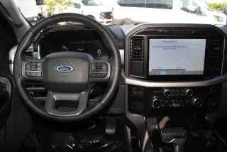 Ford F-150 Lightning 2023 AWD XLT 4 puertas SuperCrew 5.5 pies. SB