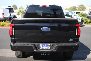 Ford F-150 Lightning 2023 AWD XLT 4 puertas SuperCrew 5.5 pies. SB