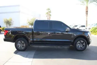 Ford F-150 Lightning 2023 AWD XLT 4 puertas SuperCrew 5.5 pies. SB