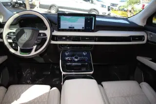 Lincoln Nautilus 2022 AWD Black Label 4 puertas SUV