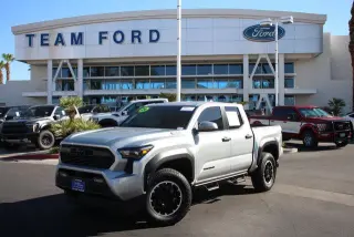 Toyota Tacoma 2024 4x4 TRD Sport HV 4 puertas Cabina Doble 5.0 pies SB